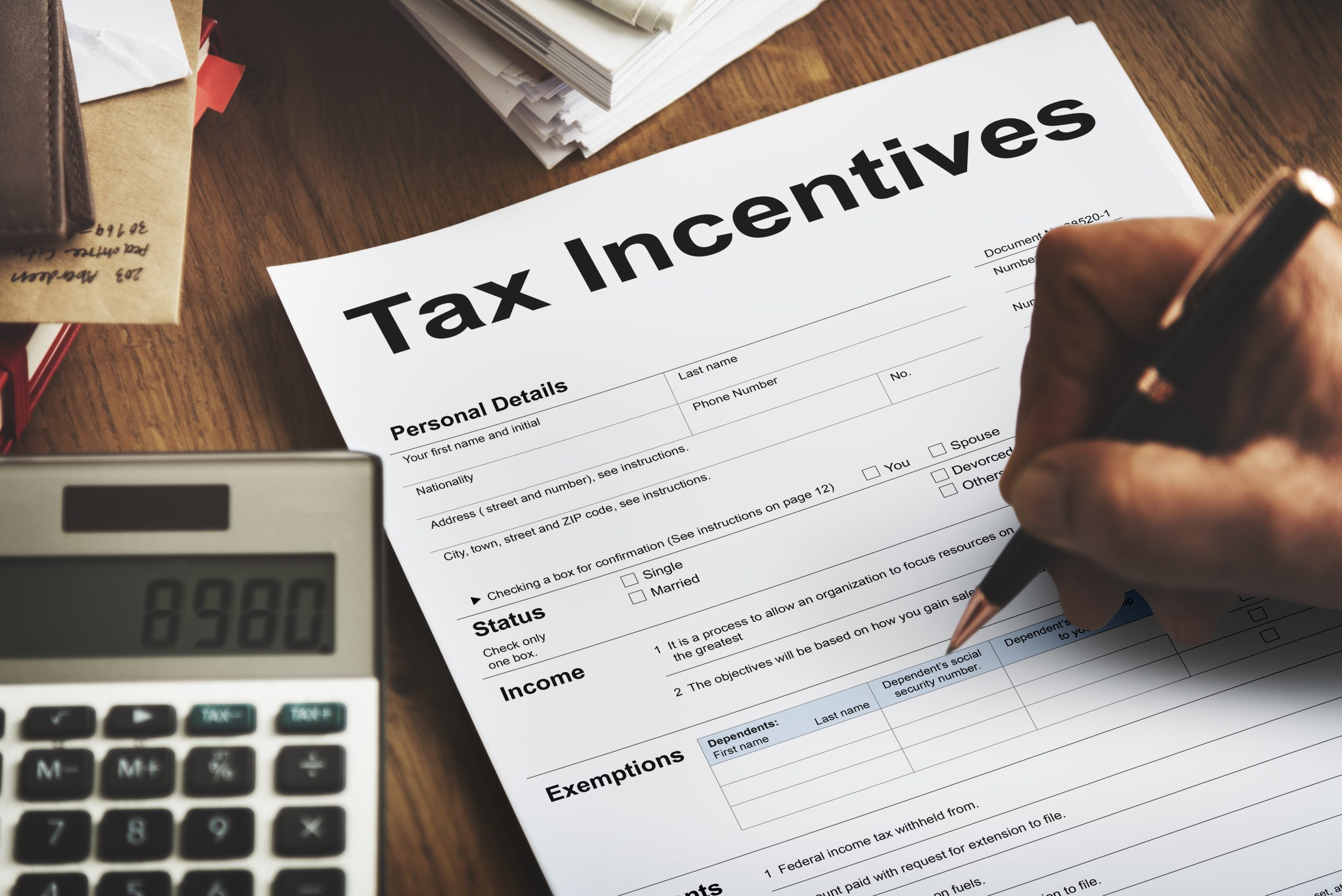 Side Hustle, Freelancers & Contractors? Here’s What You Owe in Taxes — and What You Must Know About Quarterly Estimated Taxes